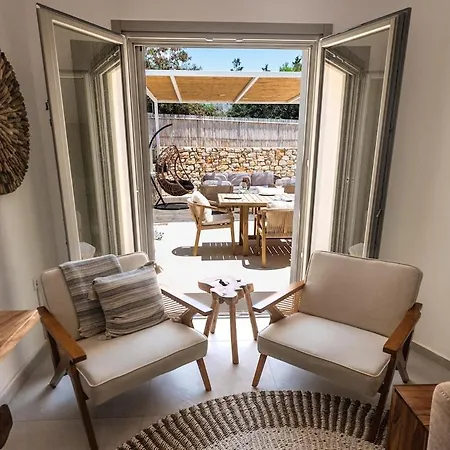 Elenitsa With Private Pool Alikí