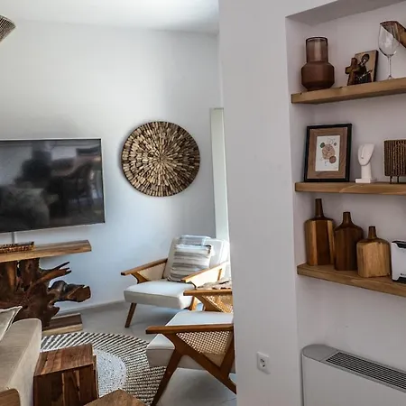 Elenitsa With Private Pool 度假居 *