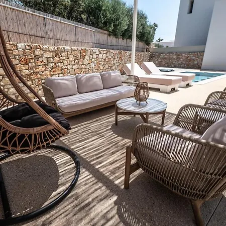 Elenitsa With Private Pool 度假居 Alikí