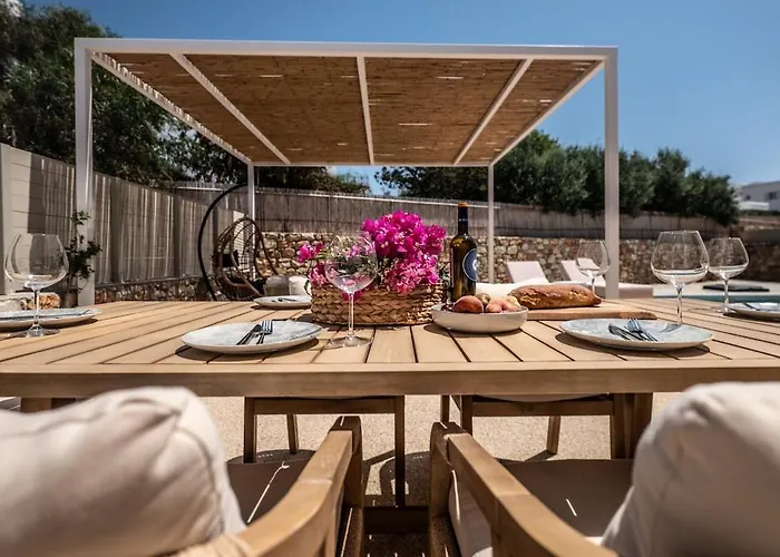 Elenitsa With Private Pool Hébergement de vacances *